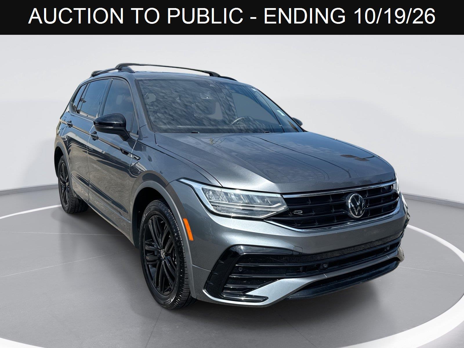 Platinum Gray Metallic 2022 Volkswagen Tiguan SUV / Crossover All-Wheel Drive Automatic