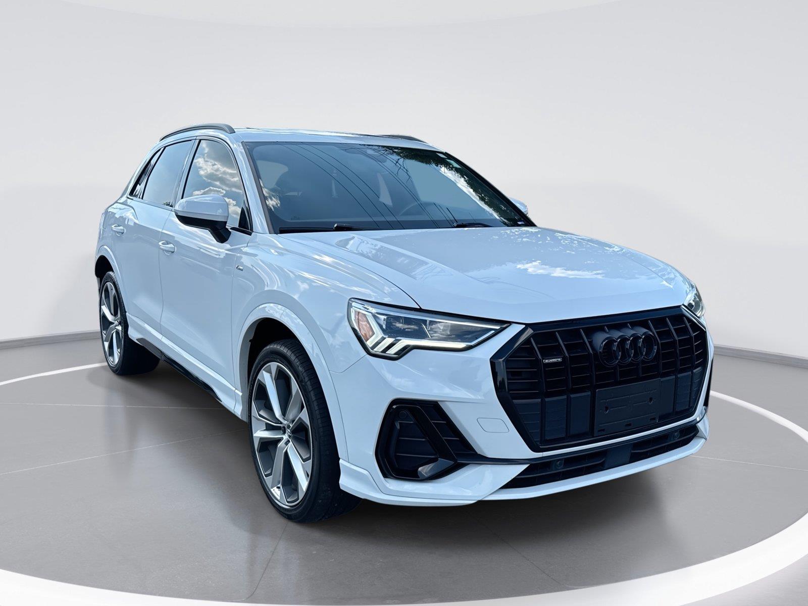 Glacier White Metallic 2021 Audi Q3 SUV / Crossover All-Wheel Drive Automatic