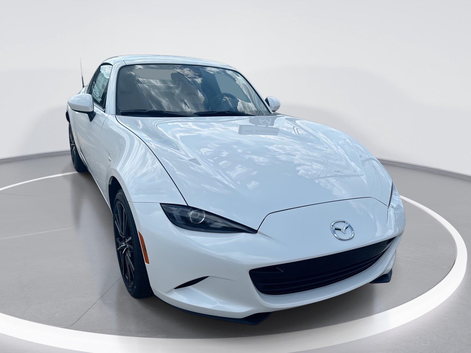 Snowflake White Pearl Mica 2026 Mazda MX-5 Miata Convertible Rear-Wheel Drive Manual