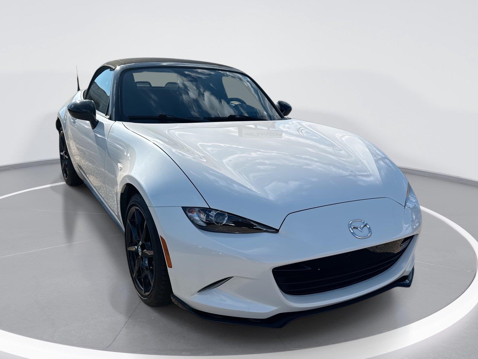 2023 Mazda MX-5 Miata Club RWD    