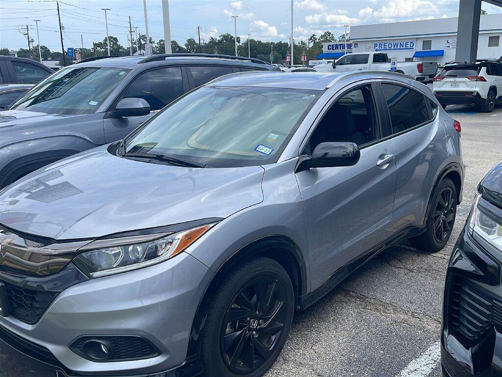 Lunar Silver Metallic 2022 Honda HR-V SUV / Crossover Front-Wheel Drive Continuously Variable Transmission