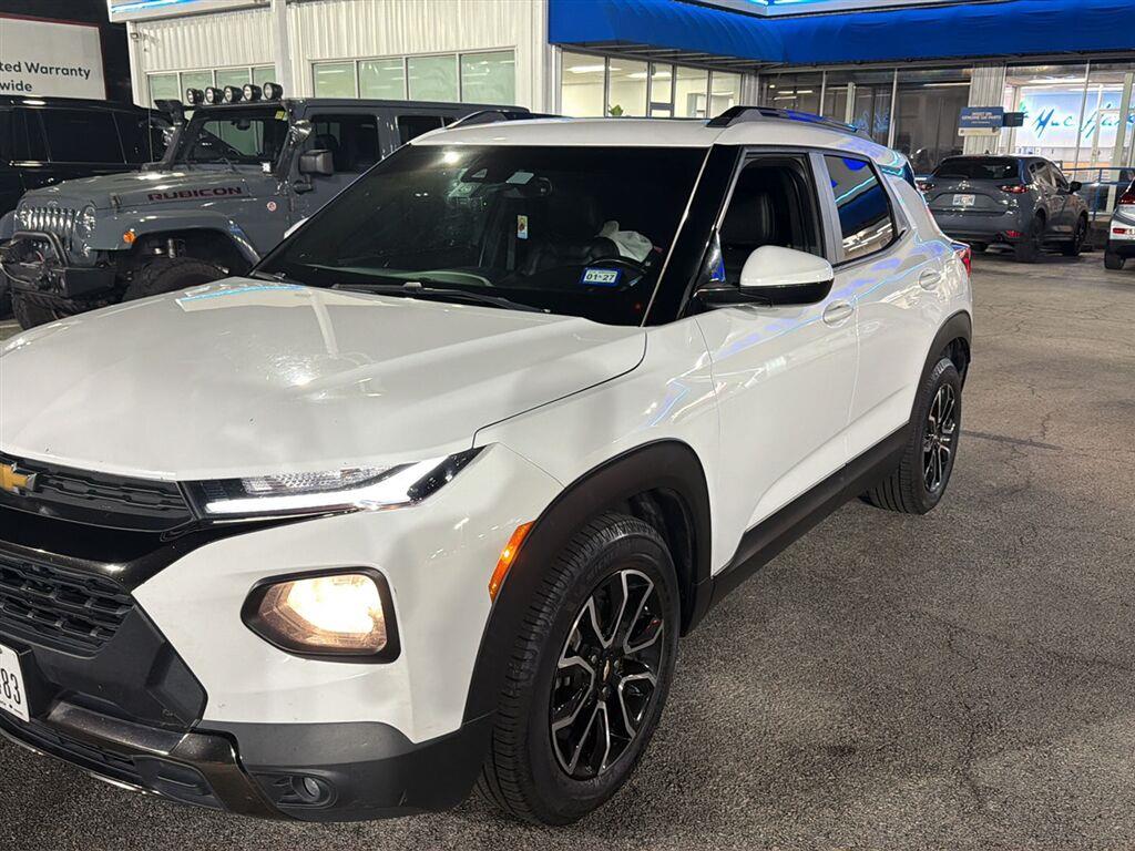 Summit White 2021 Chevrolet Trailblazer SUV / Crossover Front-Wheel Drive Continuously Variable Transmission