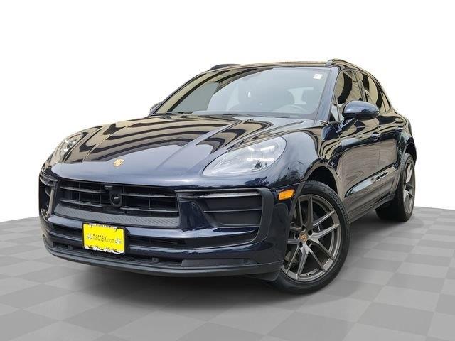 2022 Porsche Macan AWD
