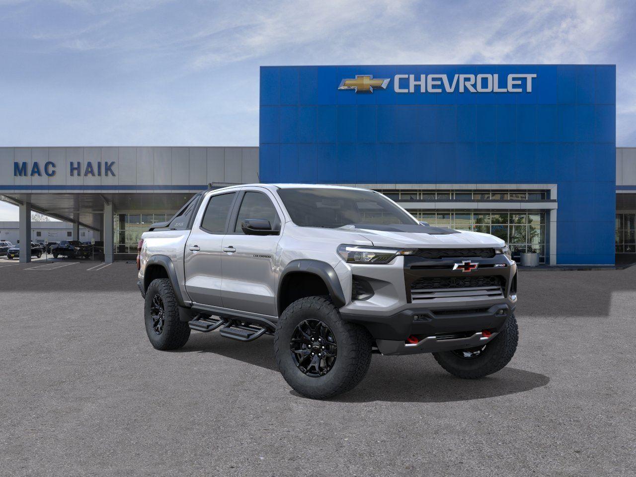 Sterling Gray Metallic 2026 Chevrolet Colorado Pickup Truck Four-Wheel Drive 8-Speed Automatic
