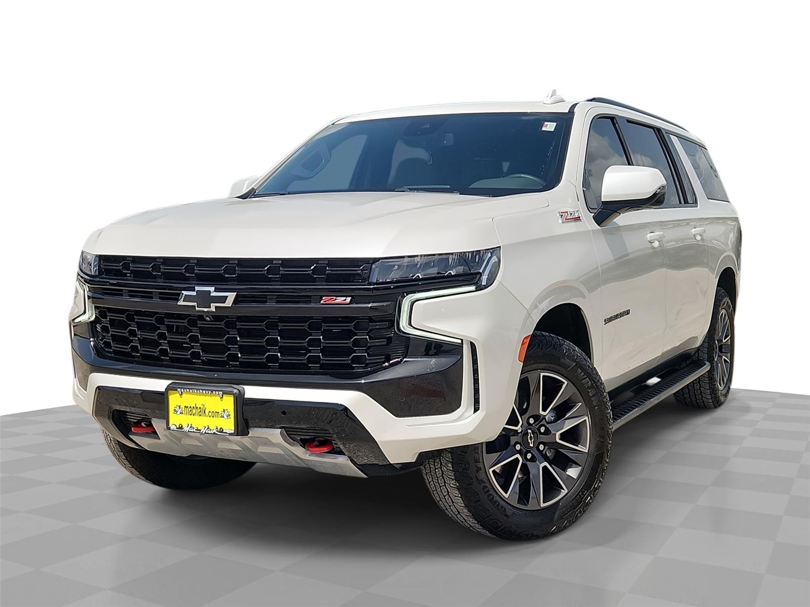 White (Iridescent Pearl Tricoat) 2023 Chevrolet Suburban SUV / Crossover Four-Wheel Drive Automatic
