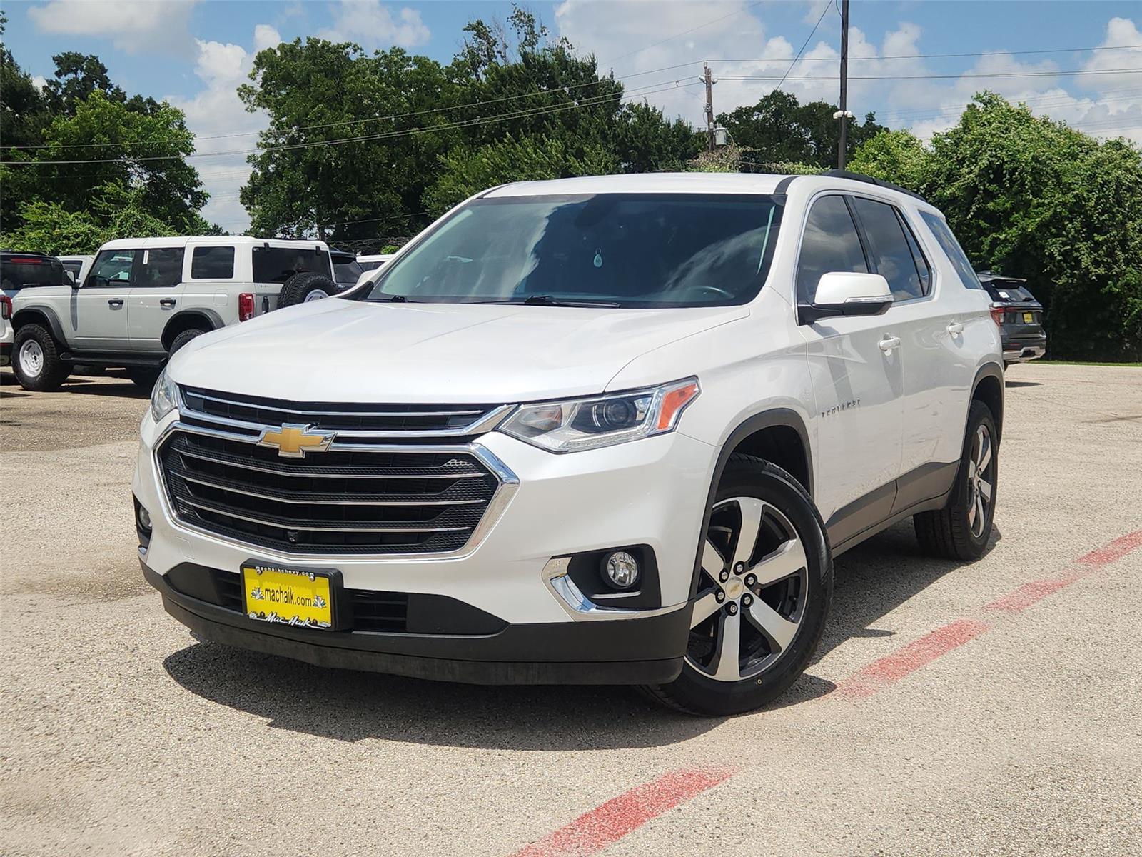 White (Iridescent Pearl Tricoat) 2021 Chevrolet Traverse SUV / Crossover Front-Wheel Drive 9-Speed Automatic