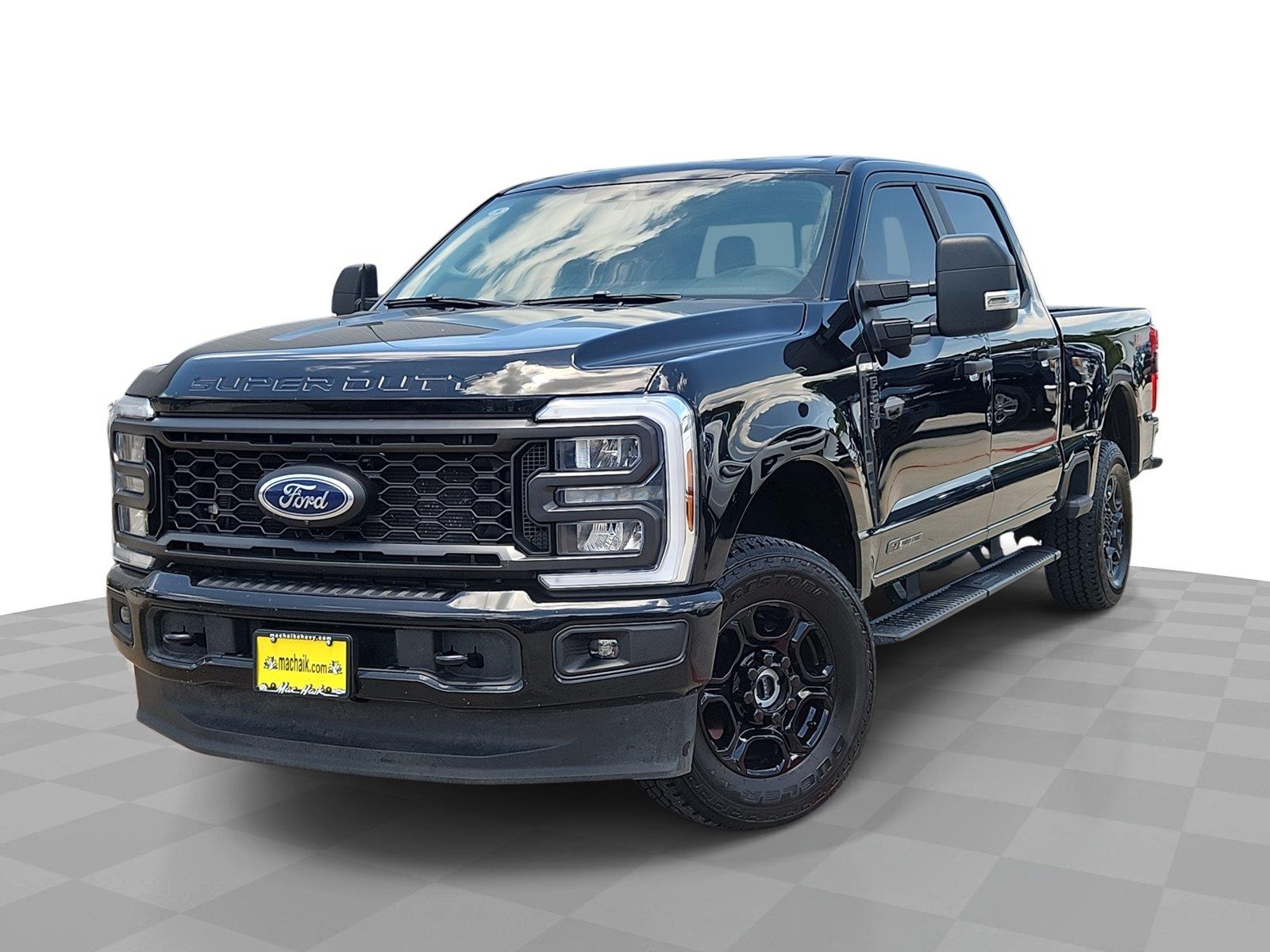 Agate Black 2025 Ford F-250 Super Duty Pickup Truck Four-Wheel Drive Automatic