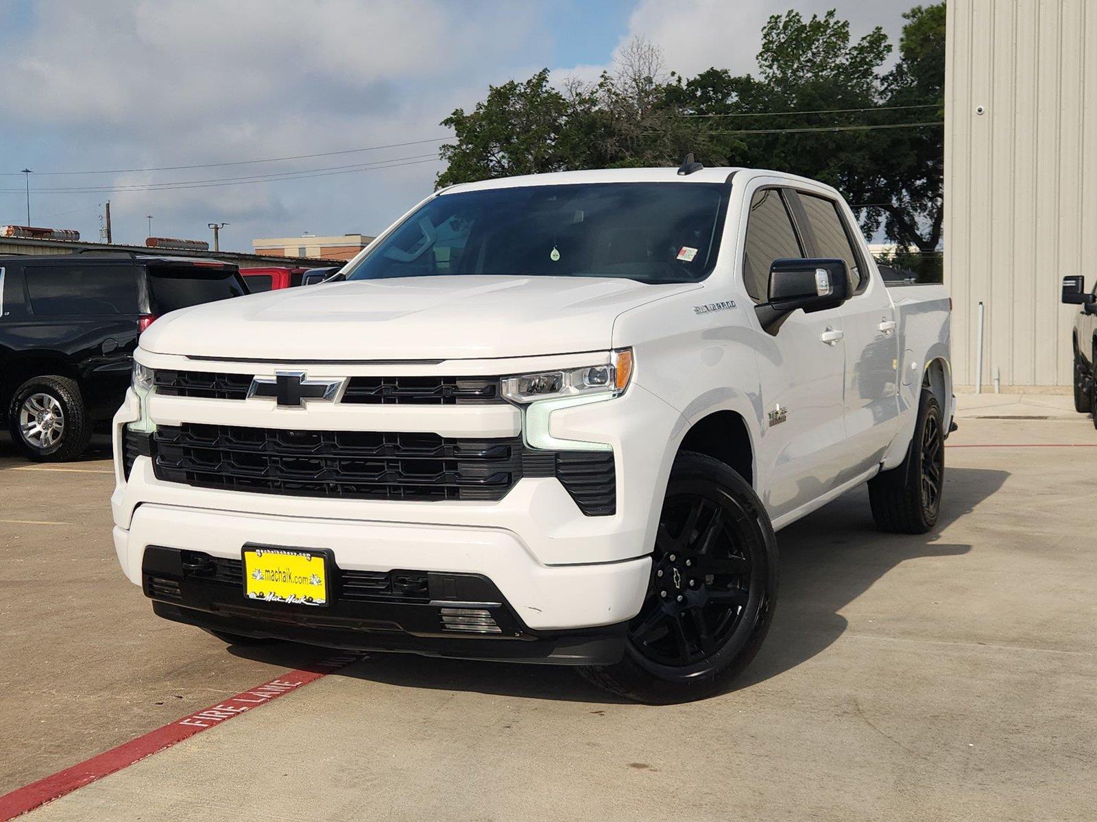 Summit White 2023 Chevrolet Silverado 1500 Pickup Truck 4X2 Automatic