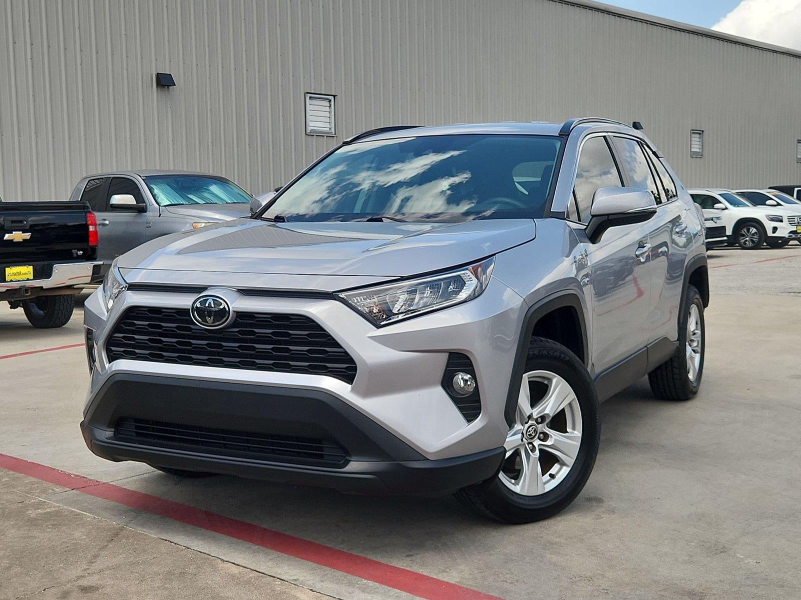 Silver Sky Metallic 2021 Toyota RAV4 SUV / Crossover Front-Wheel Drive 8-Speed Automatic
