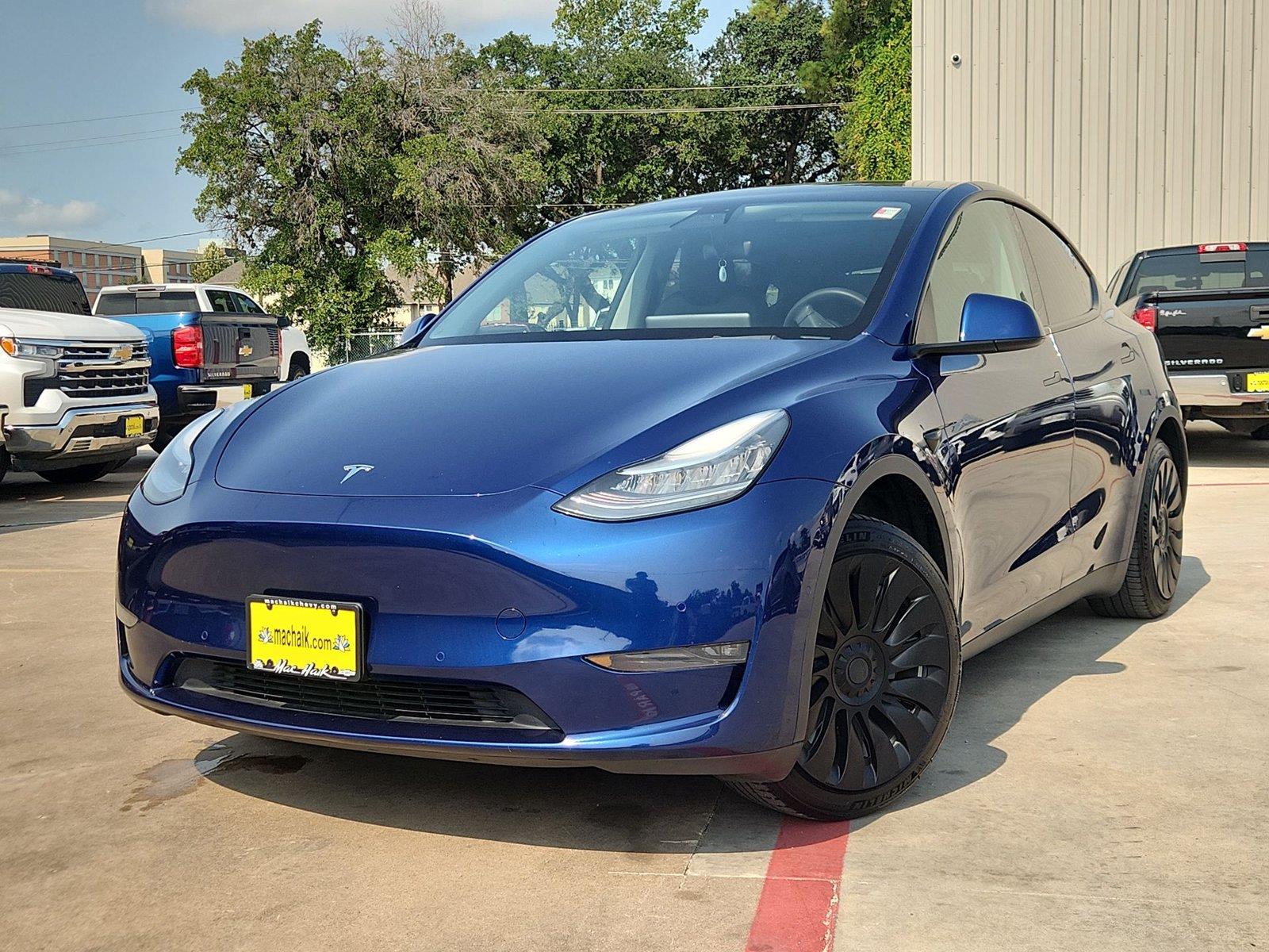 2020 Tesla Model Y Azul (Deep Blue Metallic) SUV/Crossover Tracción en las cuatro ruedas Automática