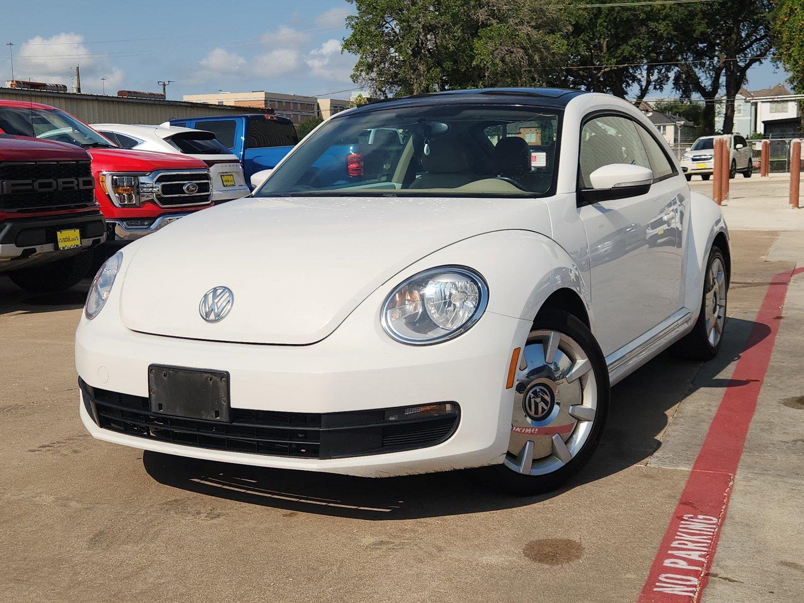 Candy White 2013 Volkswagen Beetle Hatchback Front-Wheel Drive Automatic