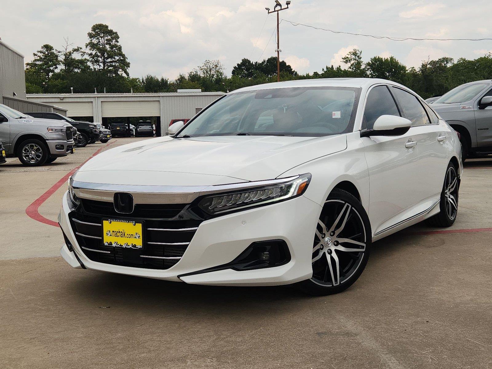 Platinum White Pearl 2021 Honda Accord Sedan Front-Wheel Drive Automatic