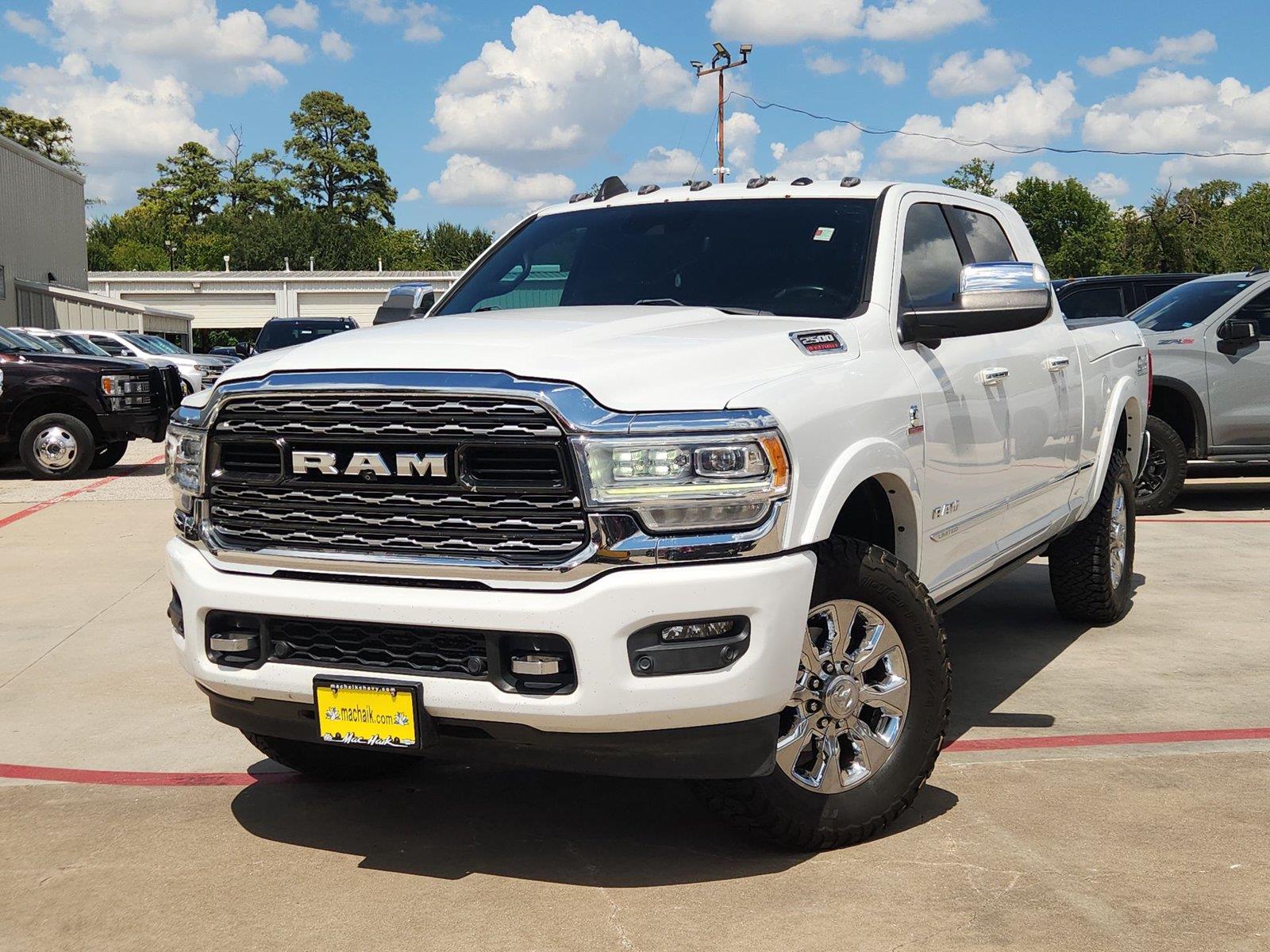 Diamond Black Crystal Pearlcoat 2021 RAM 2500 Pickup Truck Four-Wheel Drive 6-Speed Automatic