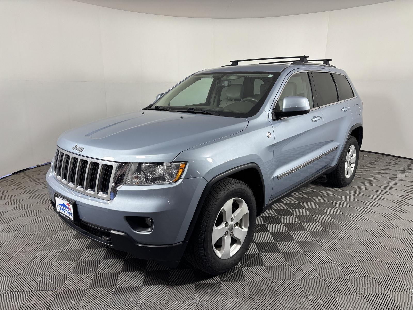 Winter Chill Pearl 2013 Jeep Grand Cherokee Laredo 4WD SUV / Crossover Four-Wheel Drive 5-Speed Automatic
