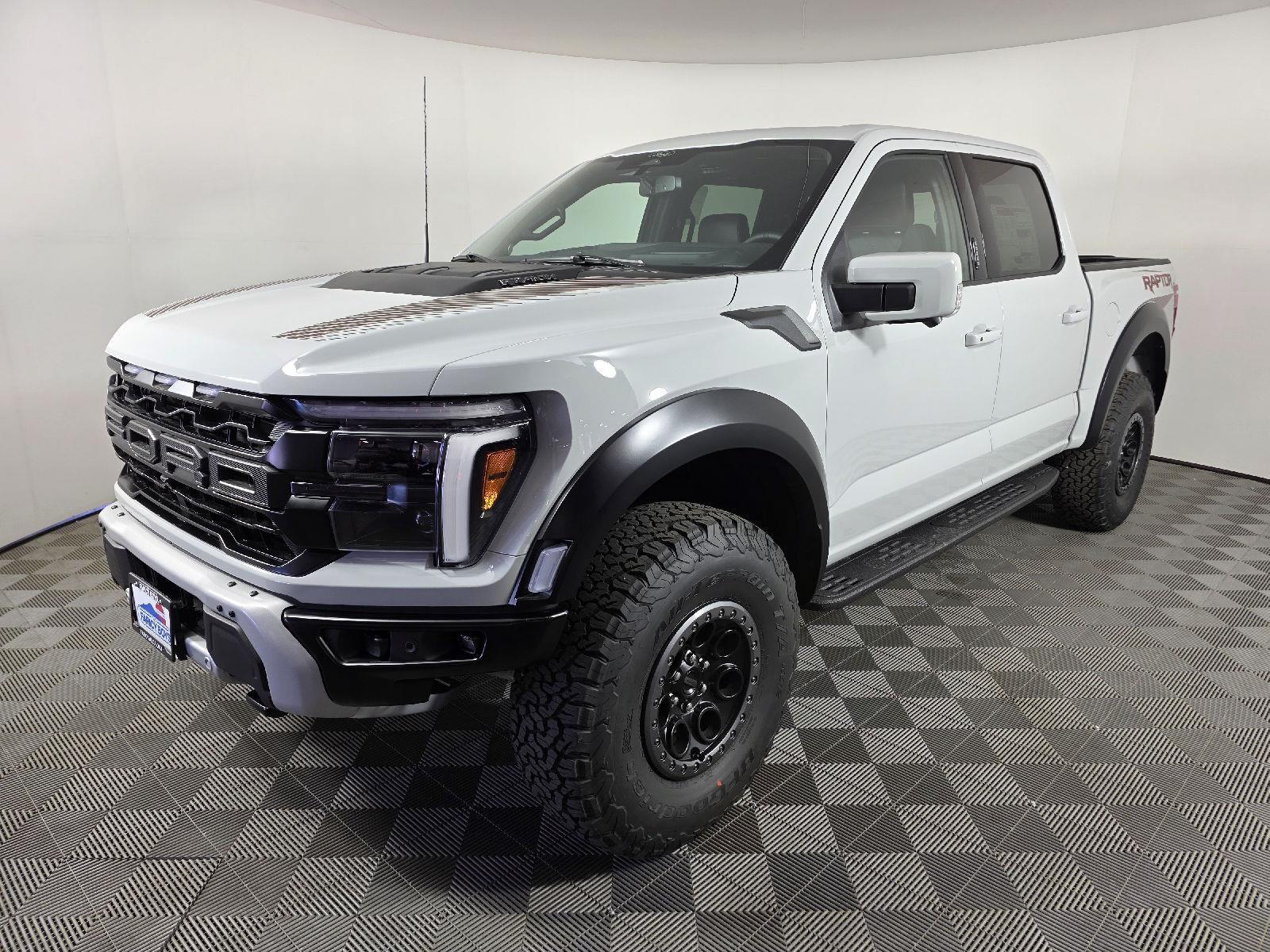 Avalanche 2026 Ford F-150 Raptor SuperCrew 4WD Pickup Truck Four-Wheel Drive Automatic