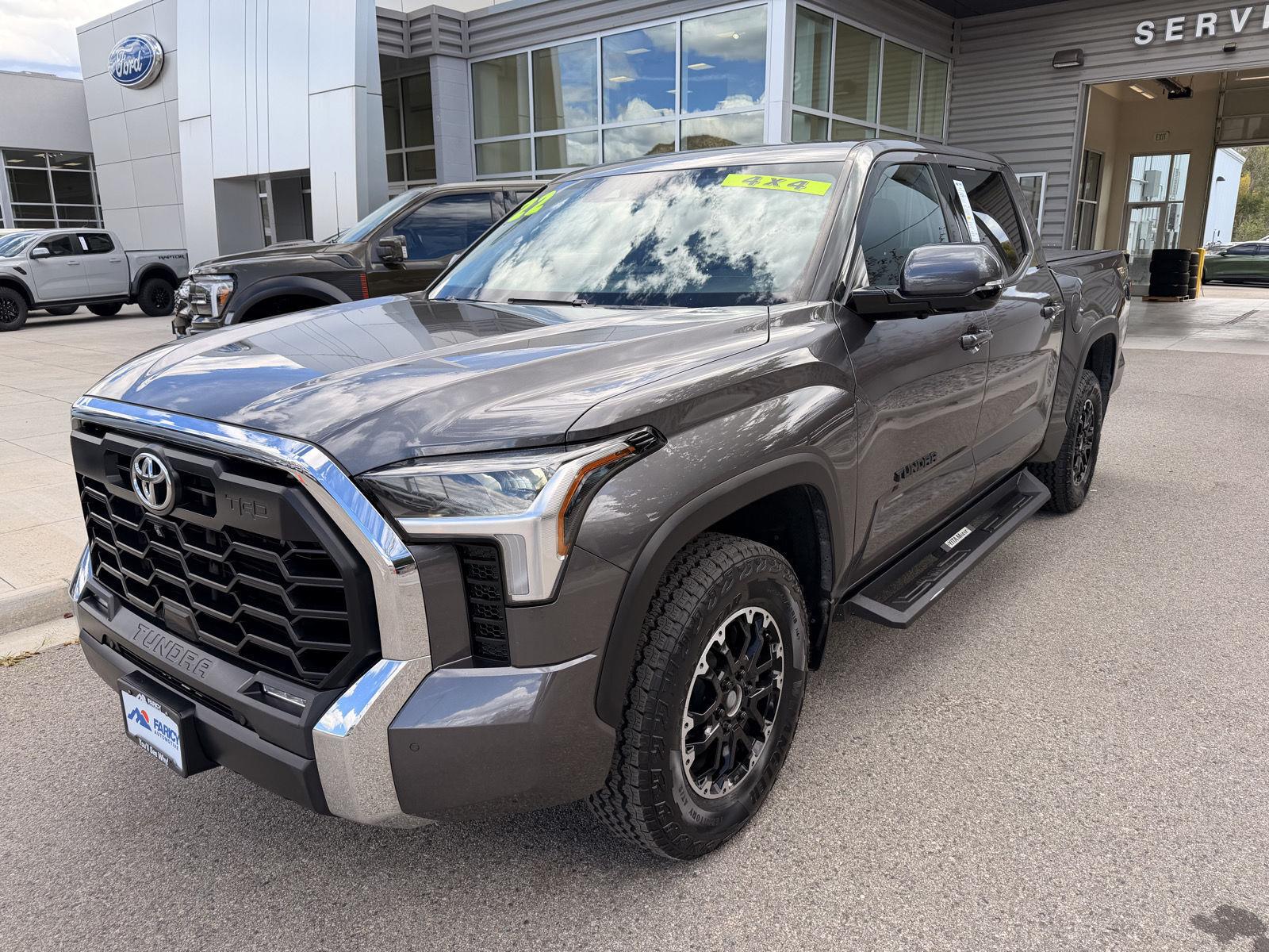 2022 Toyota Tundra SR5 CrewMax Cab 4WD