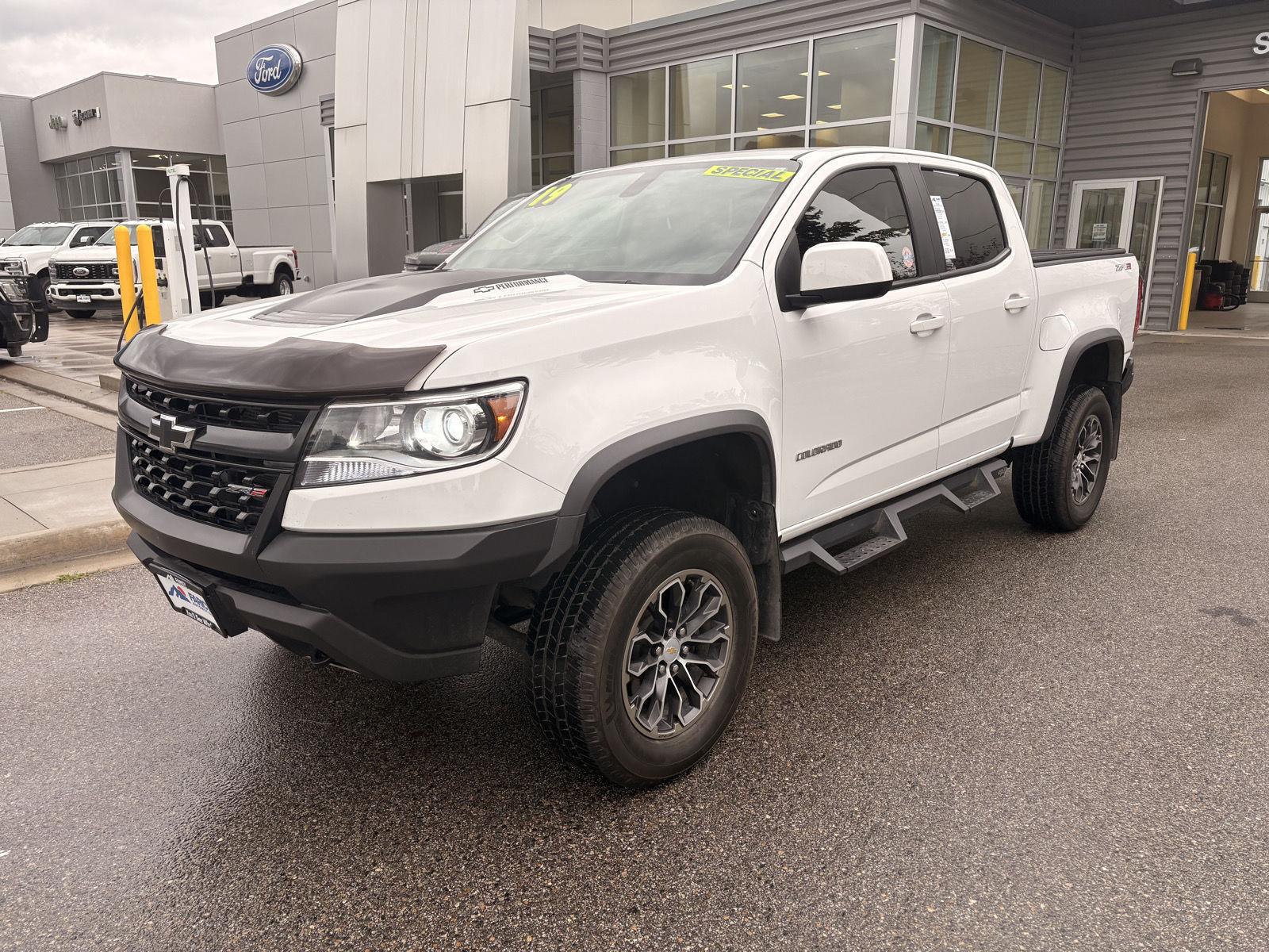 Summit White 2019 Chevrolet Colorado Pickup Truck Four-Wheel Drive 8-Speed Automatic