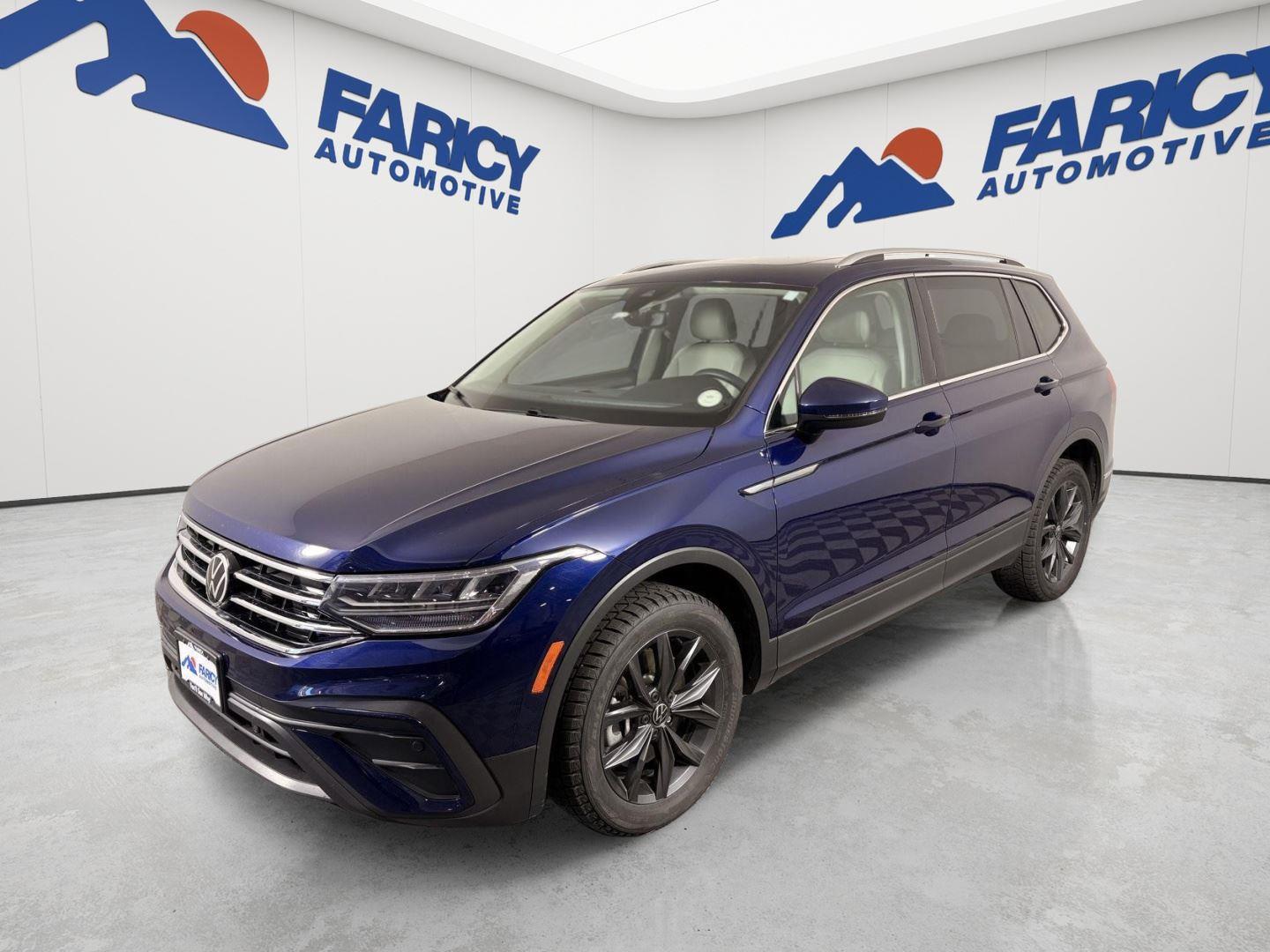Atlantic Blue Metallic 2022 Volkswagen Tiguan SUV / Crossover All-Wheel Drive Automatic