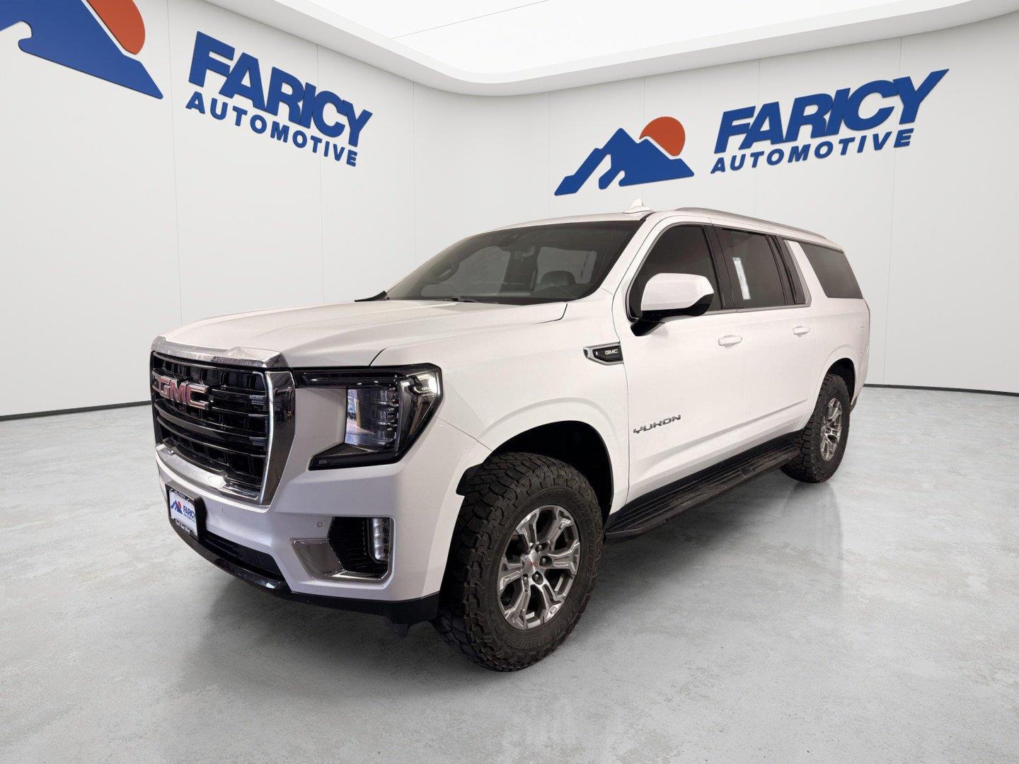  2022 GMC Yukon XL SLE 4WD   
