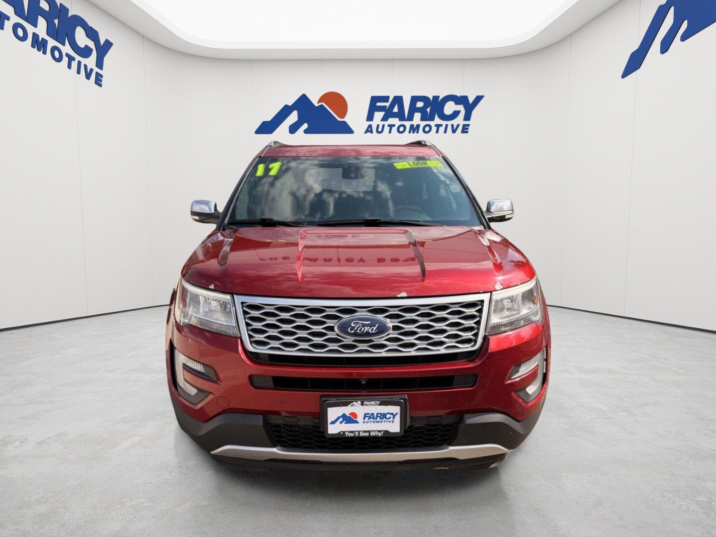  2017 Ford Explorer Platinum AWD   