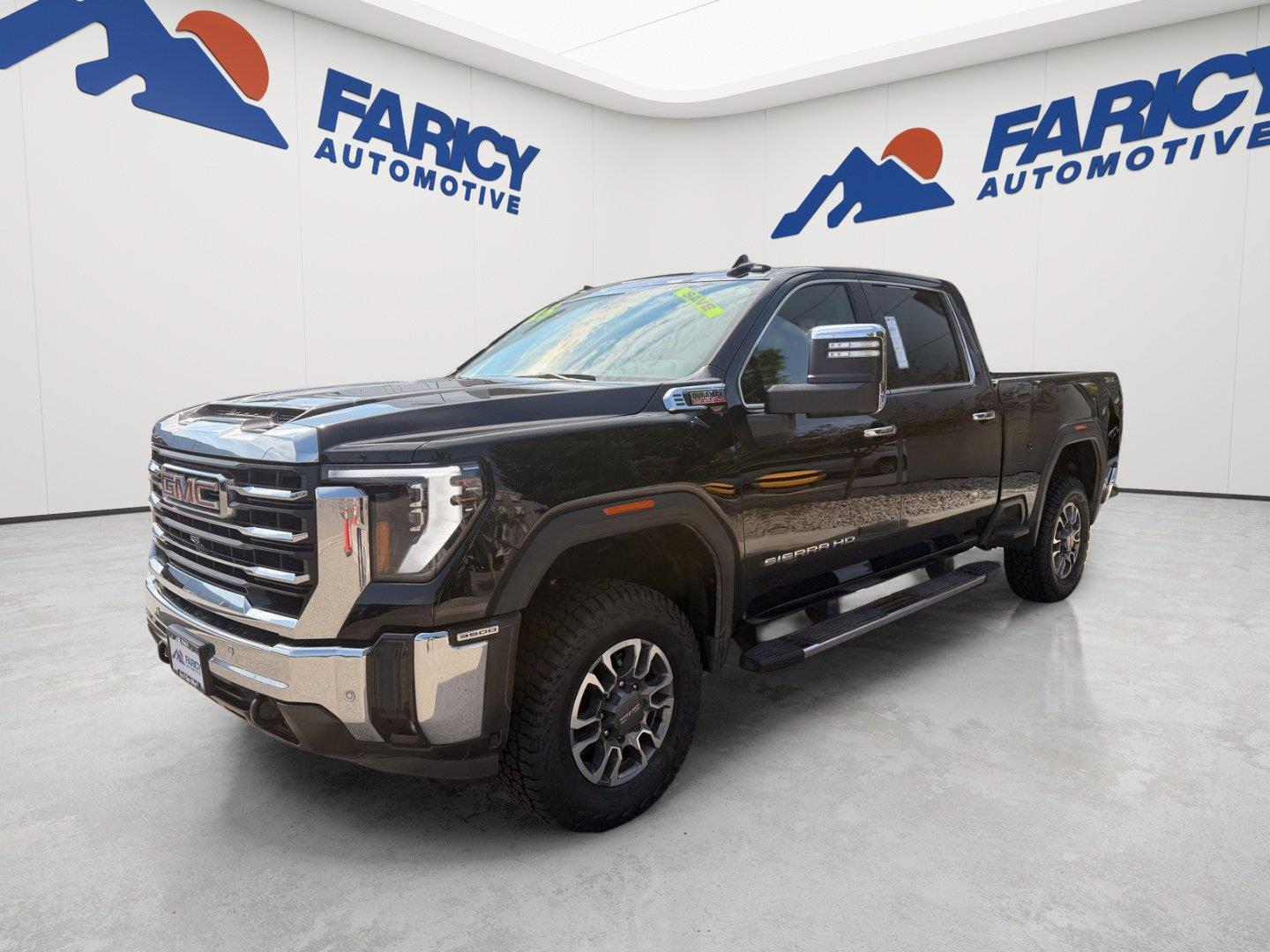  2025 GMC Sierra 3500HD SLT Crew Cab 4WD   