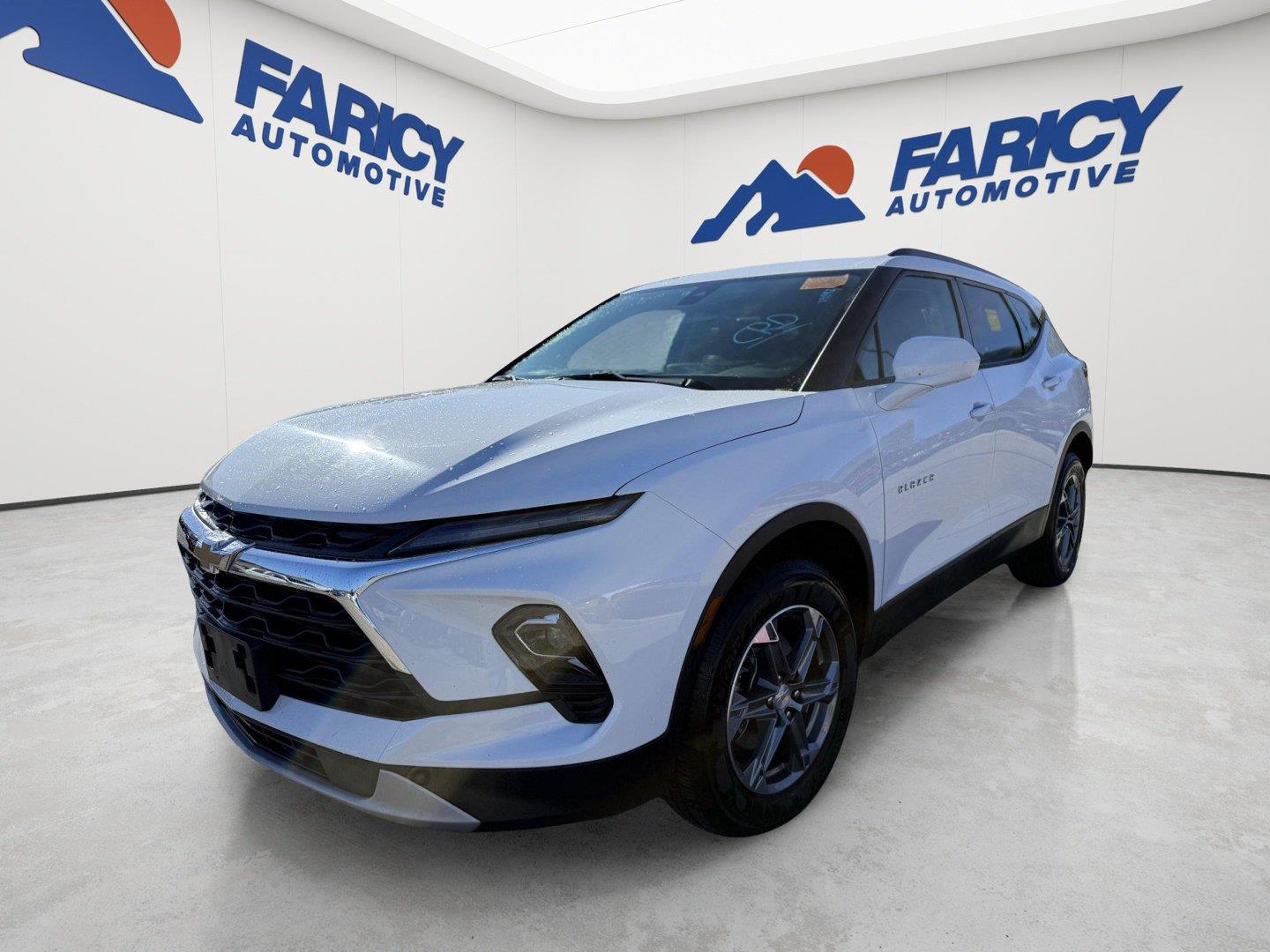 Summit White 2025 Chevrolet Blazer SUV / Crossover All-Wheel Drive 9-Speed Automatic