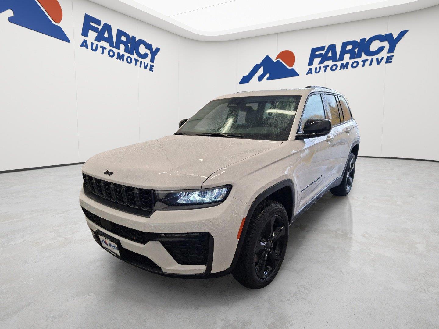 Bright White Clearcoat 2027 Jeep Grand Cherokee SUV / Crossover Four-Wheel Drive 8-Speed Automatic