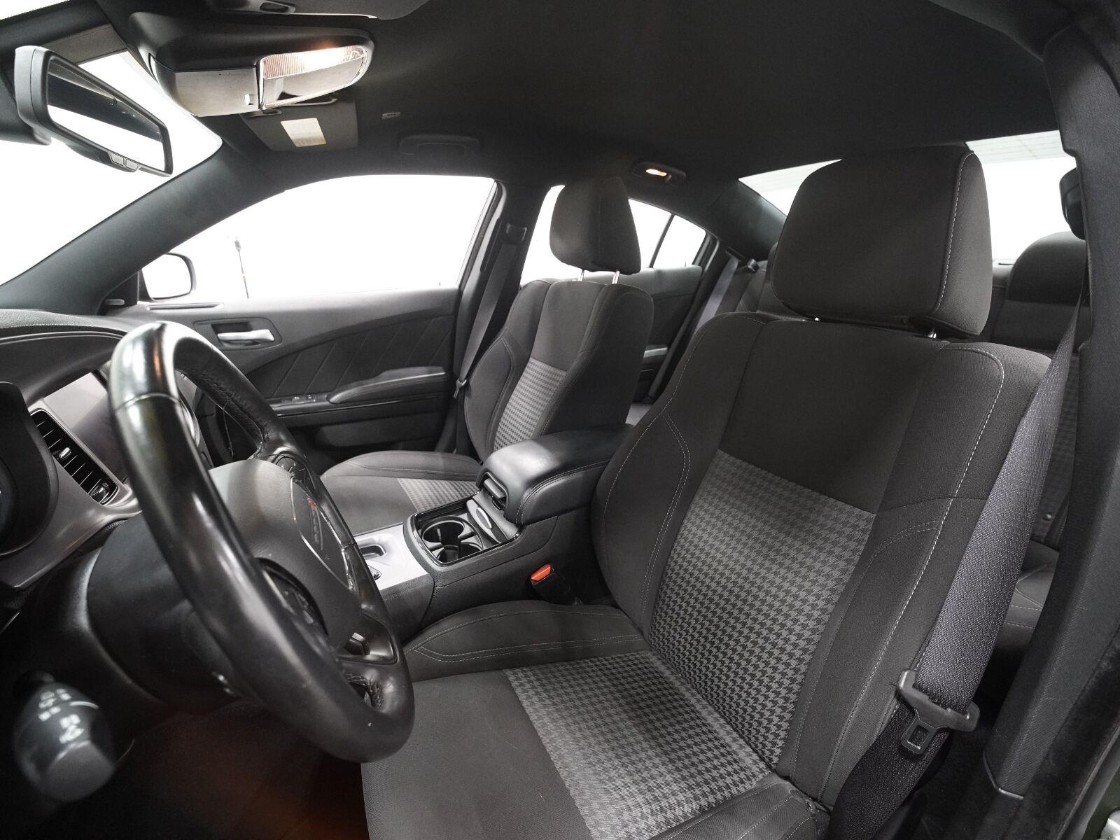 2023 Dodge Charger SXT - Photo 14