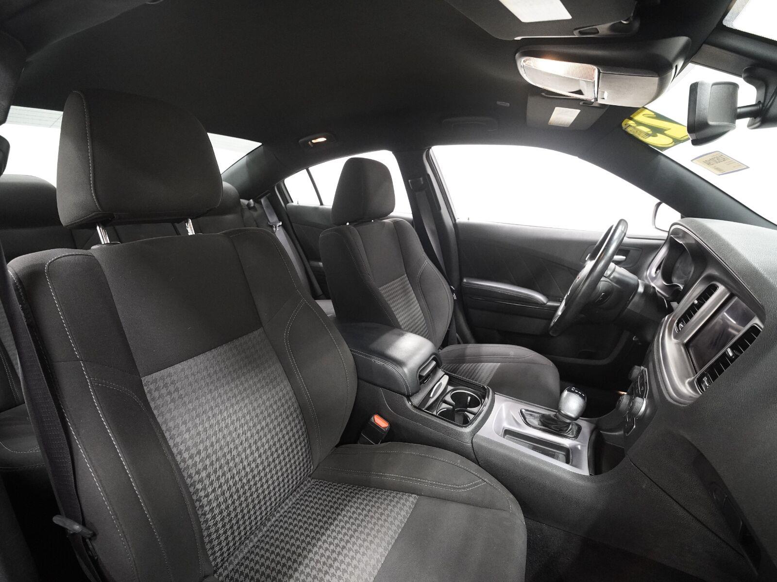 2023 Dodge Charger SXT - Photo 16