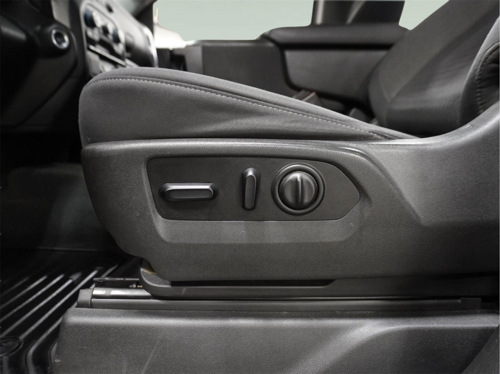 2021 Chevrolet Silverado 1500 LT - Photo 19