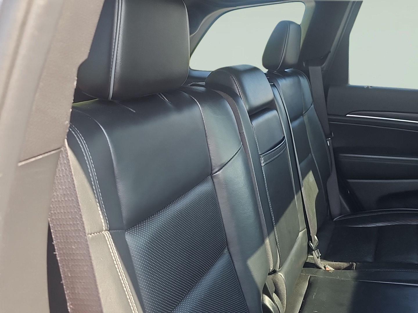 2021 Jeep Grand Cherokee Overland - Photo 11