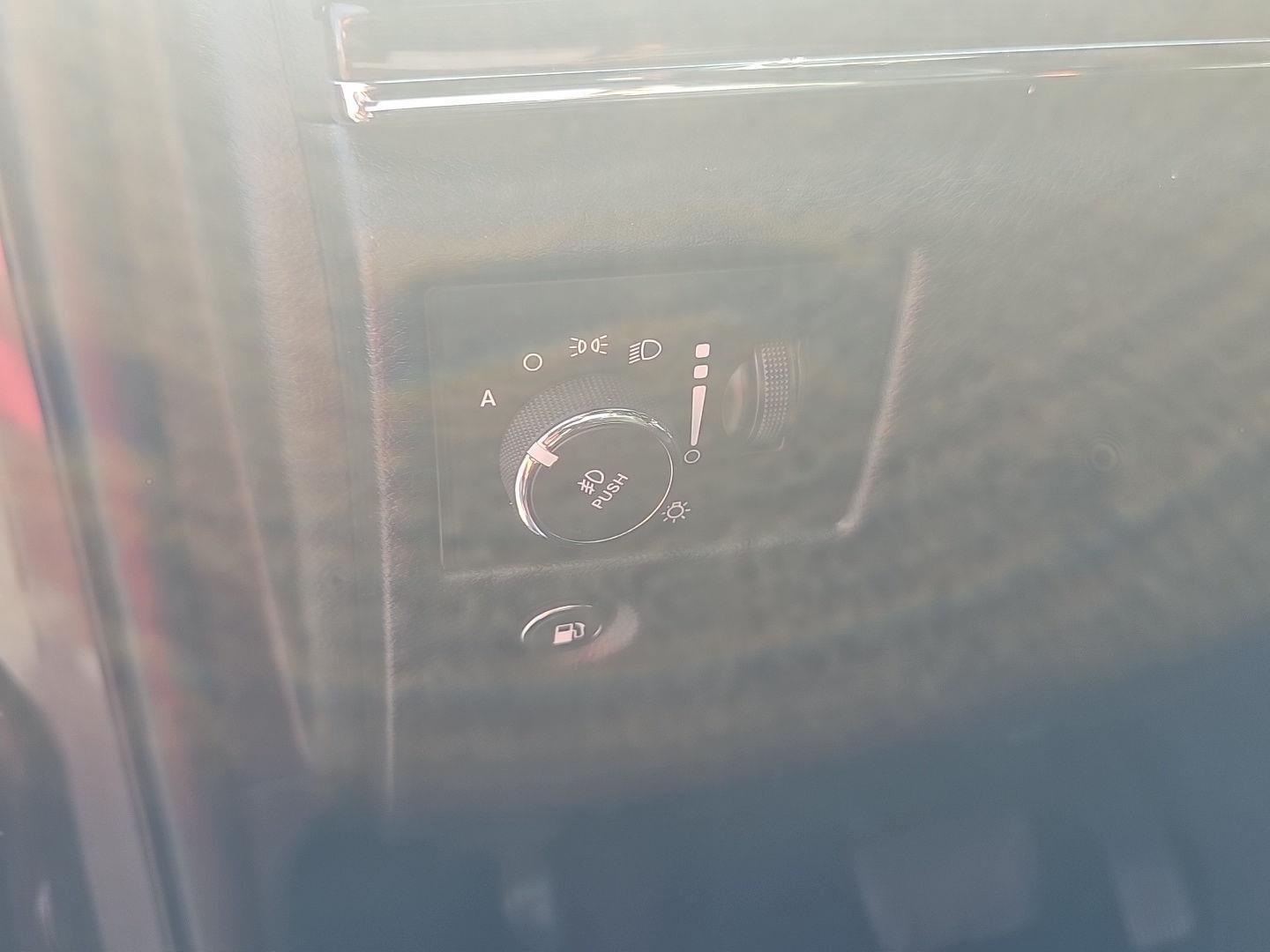 2021 Jeep Grand Cherokee Overland - Photo 16