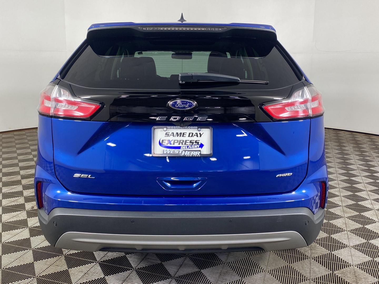 Used 2022 Blue Metallic Ford SEL image 20