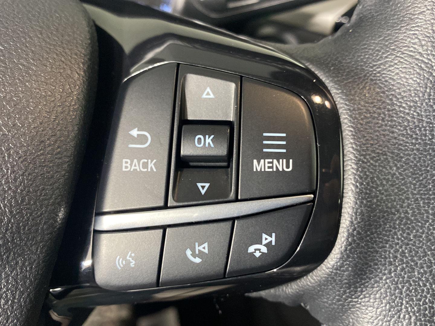 Used 2021 Blue Metallic Ford SE image 12