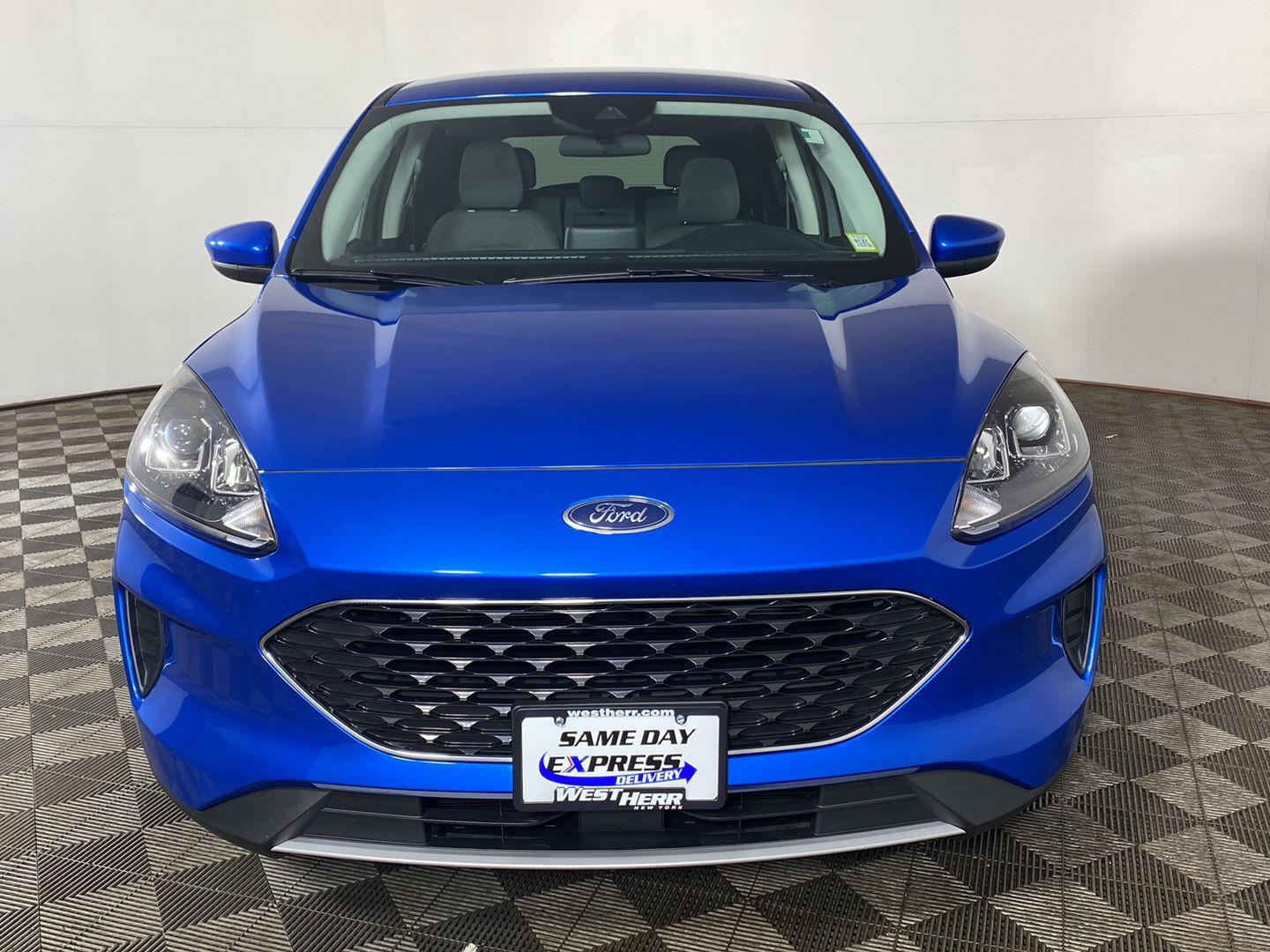 Used 2021 Blue Metallic Ford SE image 24