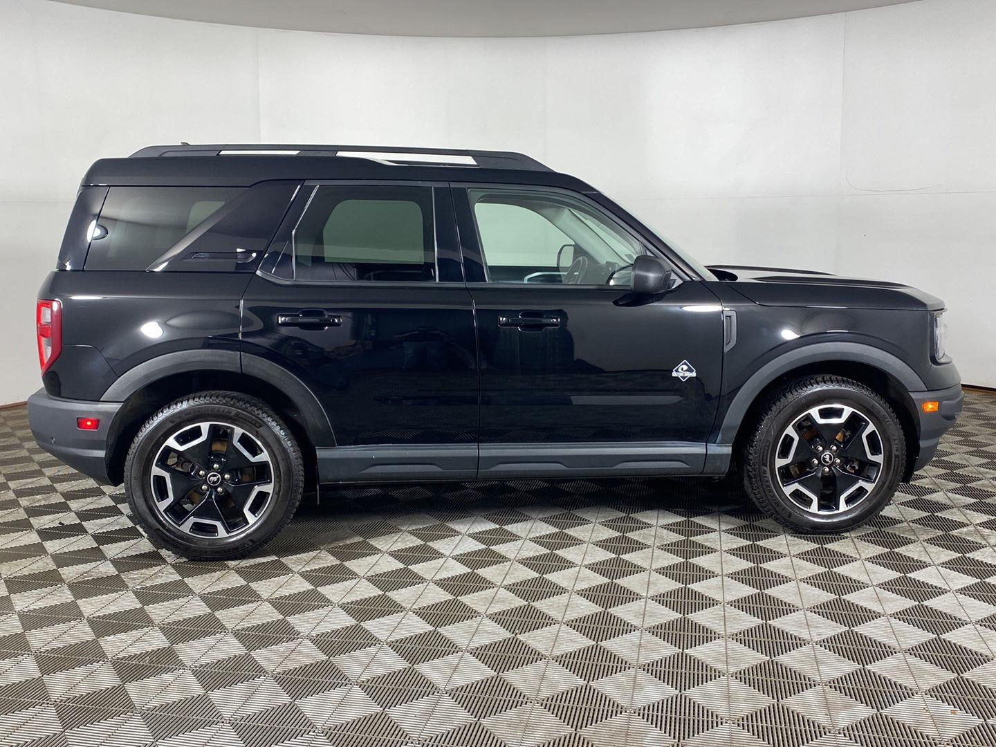 Used 2021 Shadow Black Ford  image 22