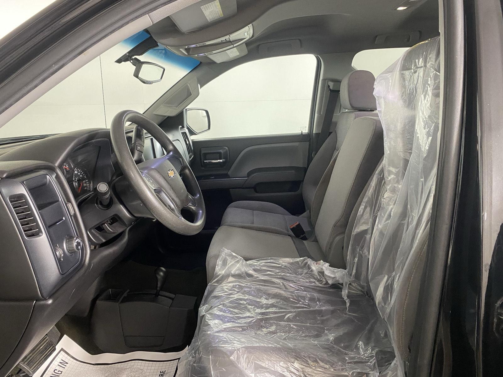 Used 2017 Black Chevrolet Custom image 18