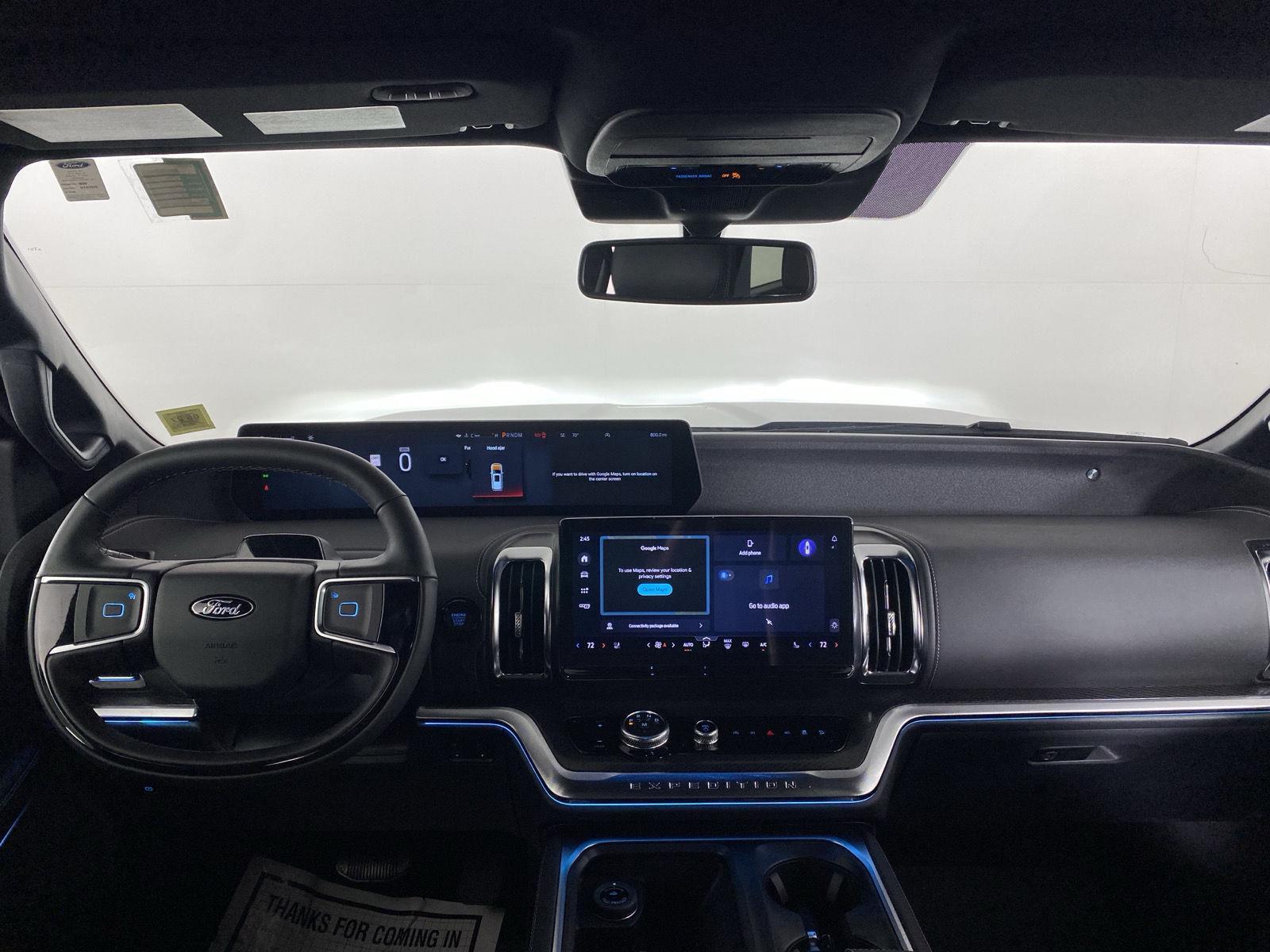 Used 2025 Black Metallic Ford Platinum image 10