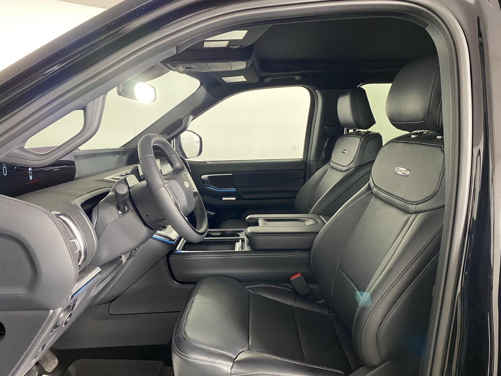 Used 2025 Black Metallic Ford Platinum image 13