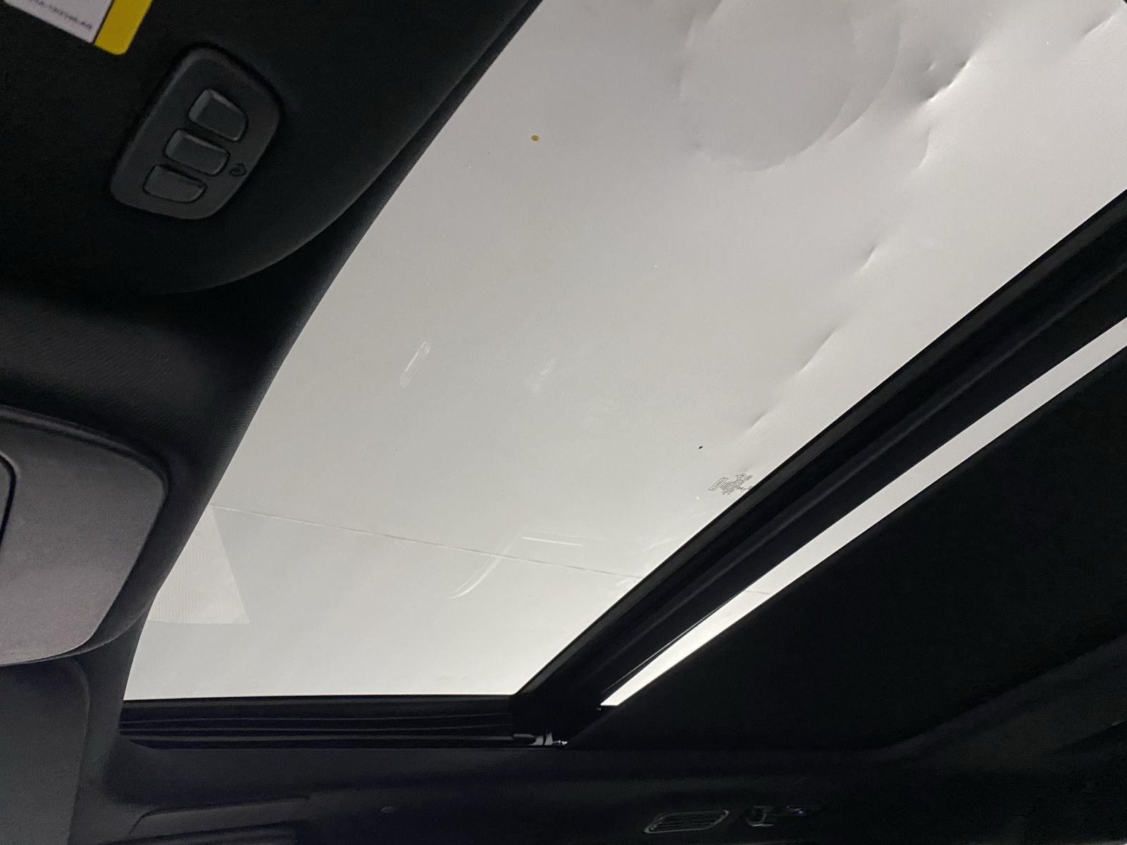 Used 2025 Black Metallic Ford Platinum image 14