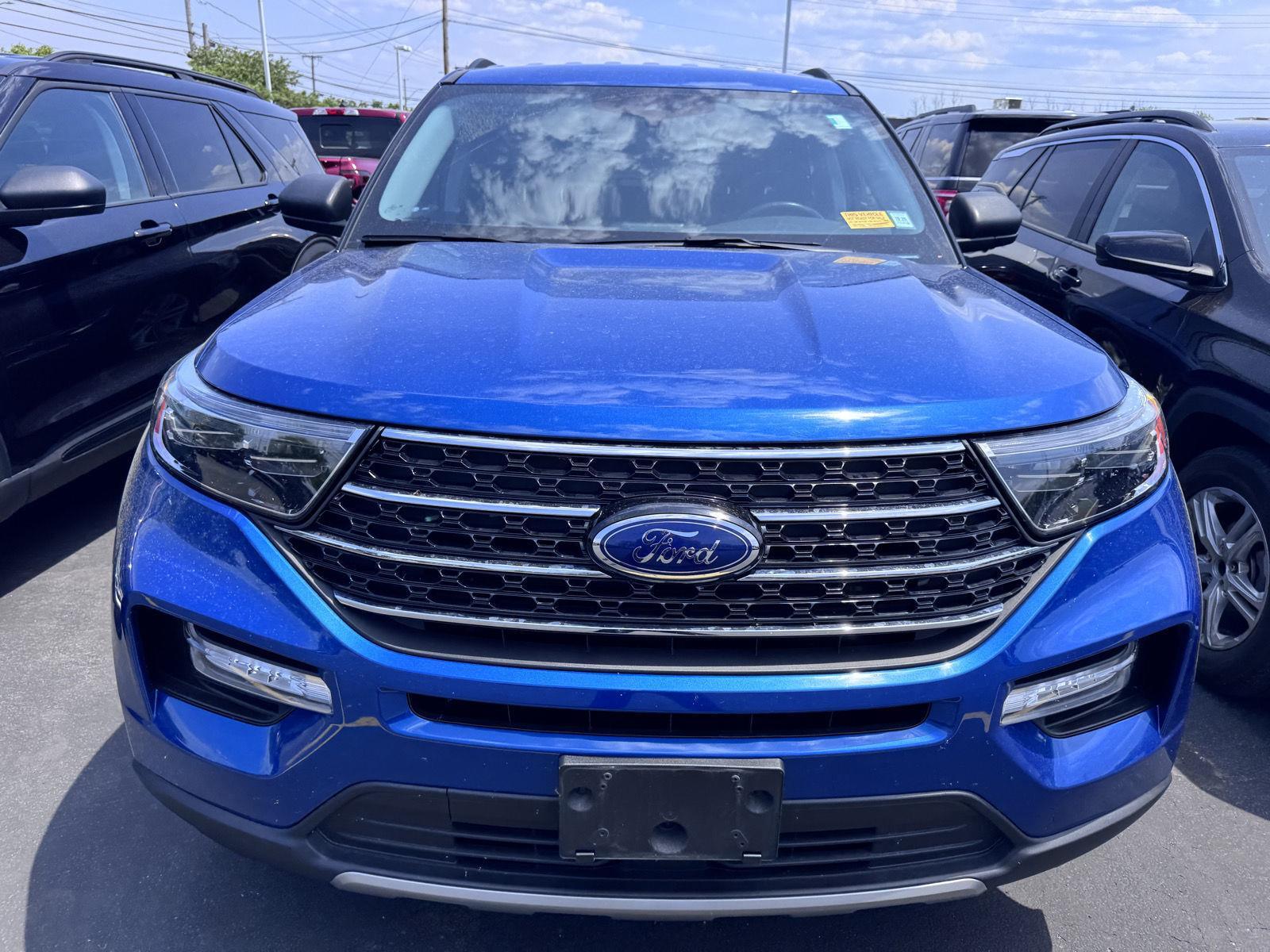 Used 2021 Atlas Blue Ford XLT image 2