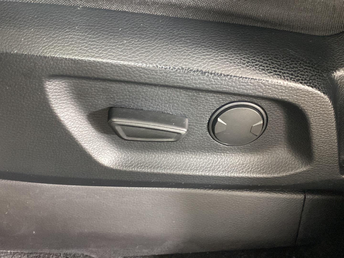 Used 2019 Magnetic Ford XLT image 16