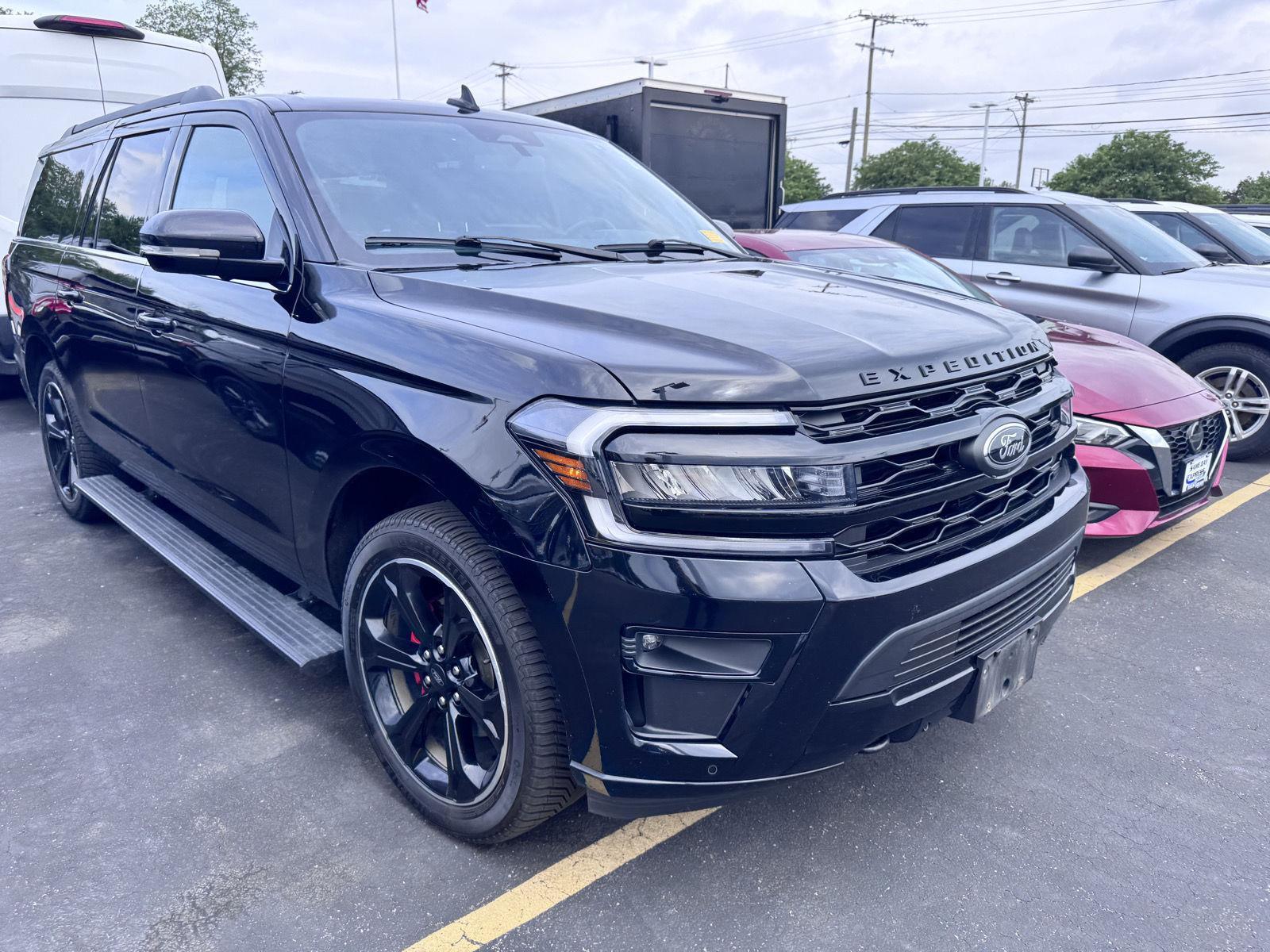 Used 2022 Agate Black Ford Limited image 3