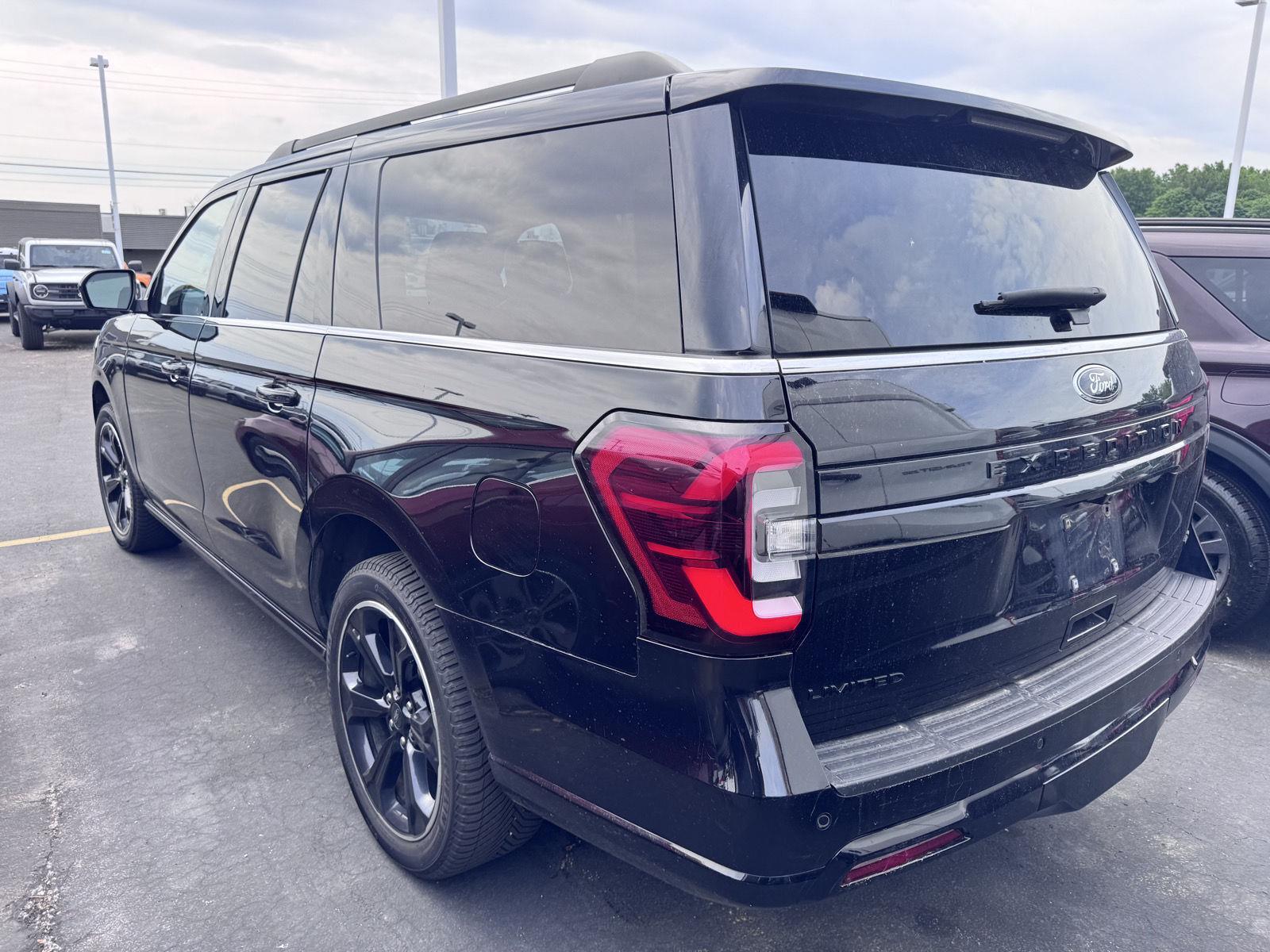 Used 2022 Agate Black Ford Limited image 6
