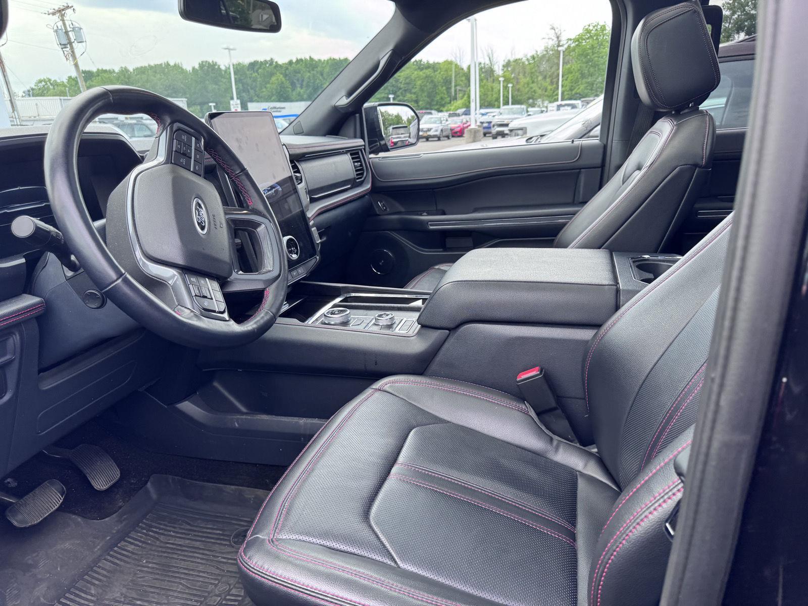 Used 2022 Agate Black Ford Limited image 7