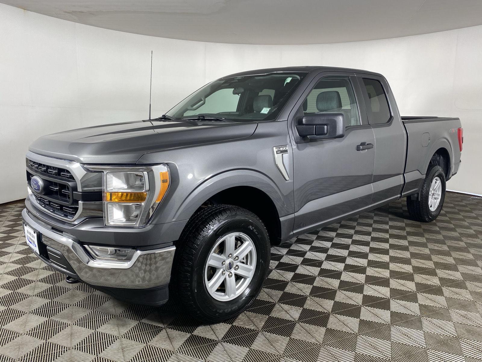 Used 2022 Carbonized Gray Ford XLT image 3