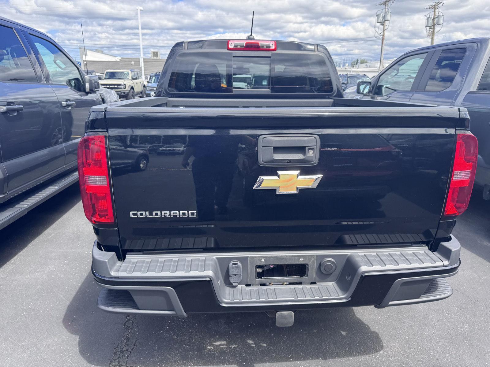 Used 2016 Black Chevrolet 4WD Z71 image 5