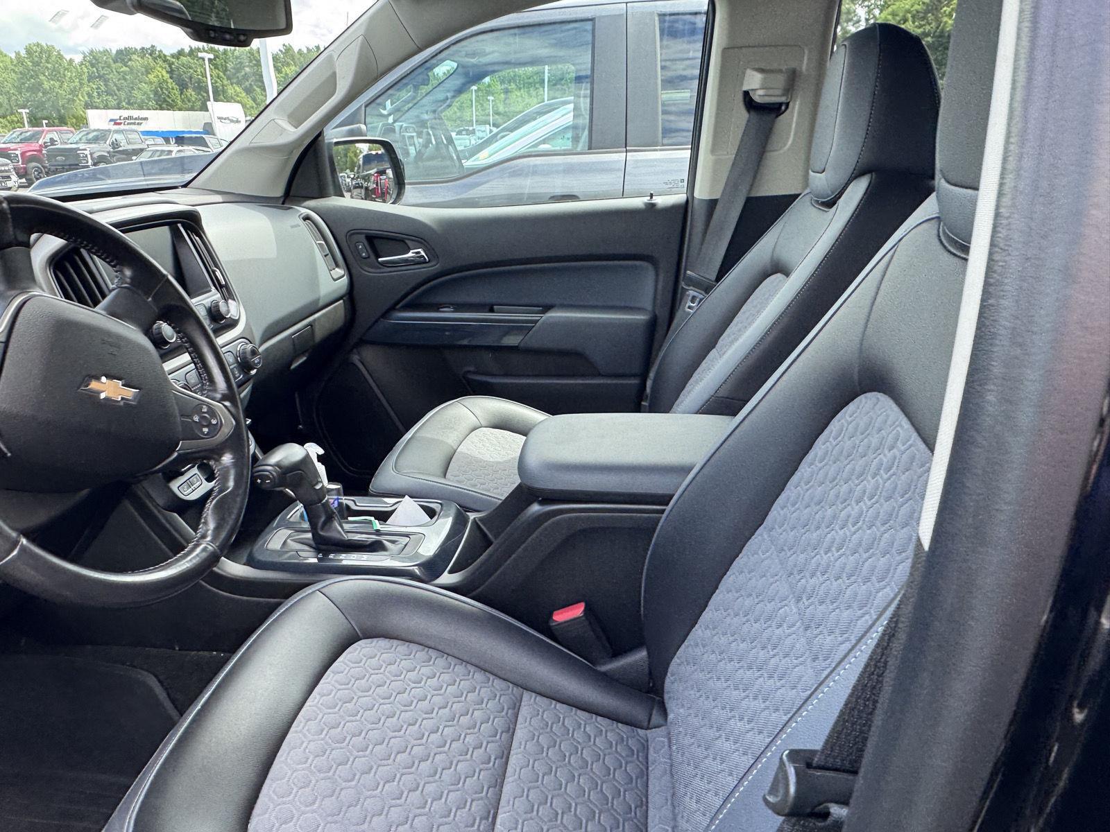 Used 2016 Black Chevrolet 4WD Z71 image 7