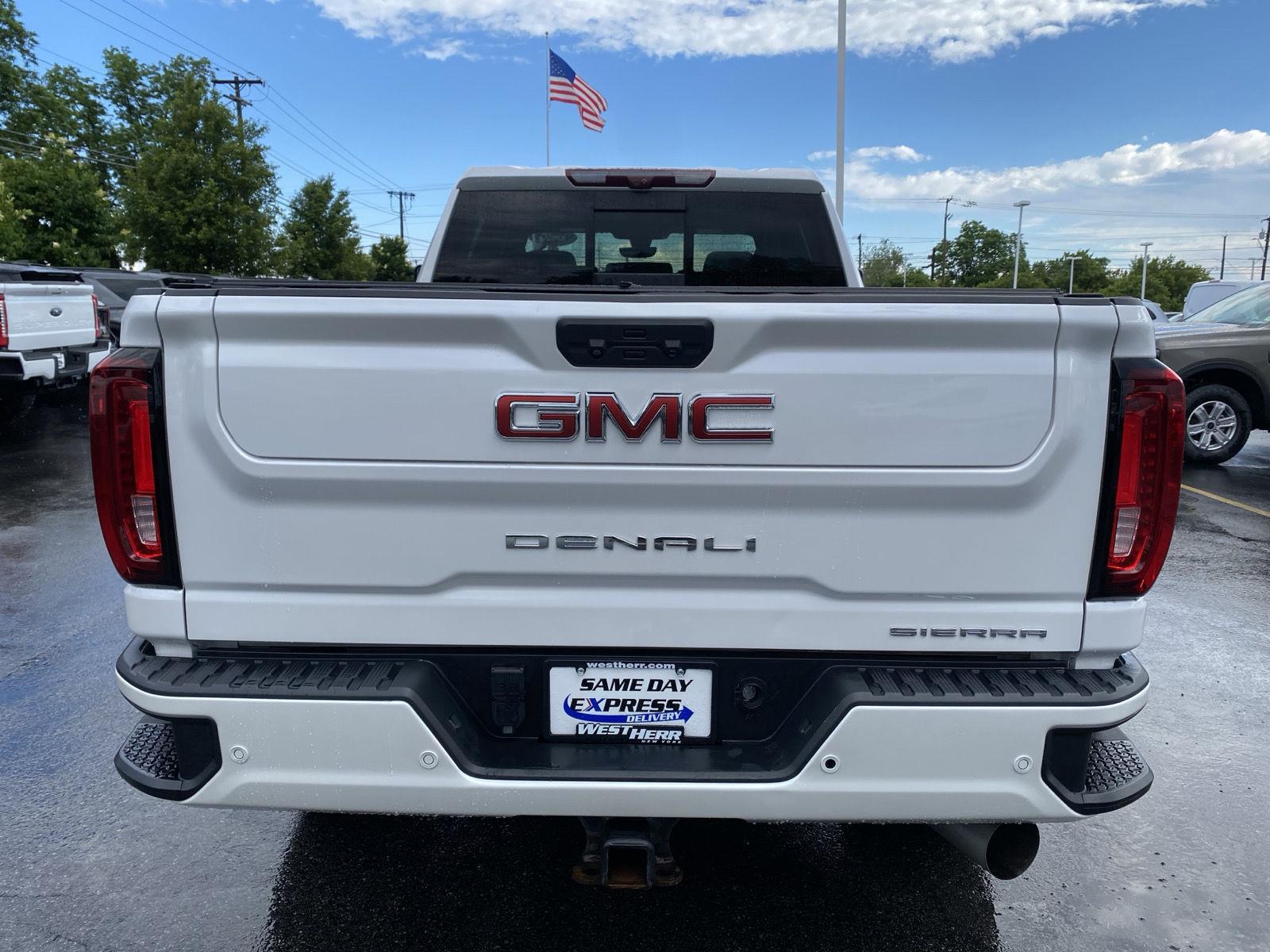 Used 2021 White Frost GMC Denali image 6