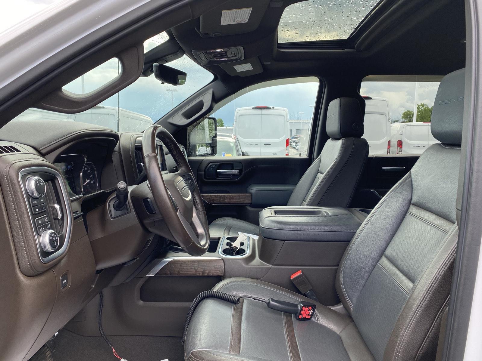 Used 2021 White Frost GMC Denali image 11